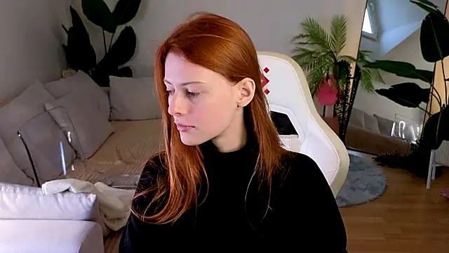 Snapshot of doll_lesli chatting on 10-01-25, 06:29 doll lesli online show from 10-01-25, 06:29
