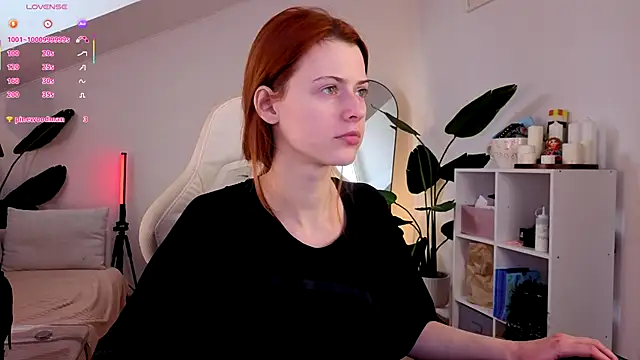 doll lesli online show from 12-03-25, 09:53