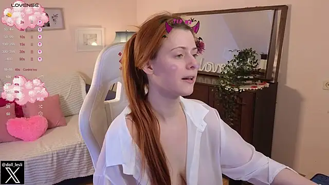 Snapshot of doll_lesli chatting on 03-22-25, 05:41 doll lesli online show from 03-22-25, 05:41