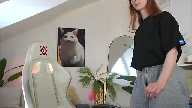 doll lesli online show from 03-07-26, 12:32