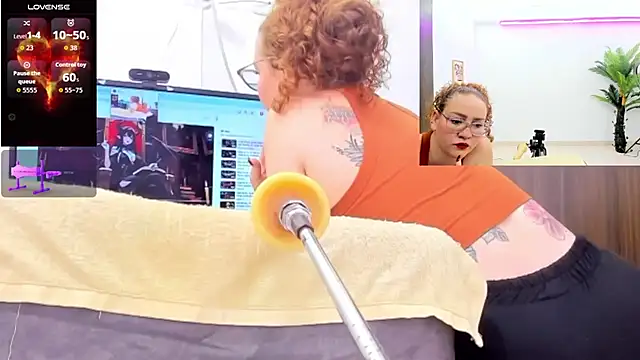 Paulina Davis  online show from 11-11-25, 01:00