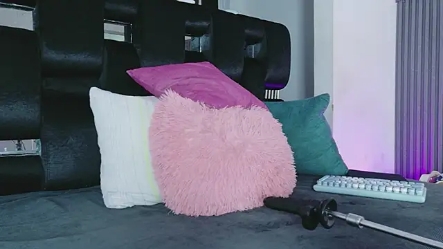 levana1 online show from 03-28-26, 03:07