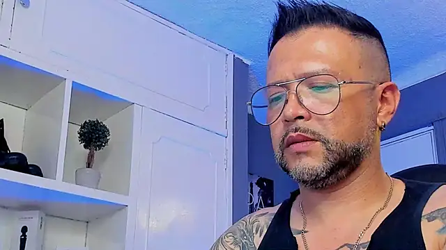 MrFrank tattoo online show from 03-15-25, 10:22