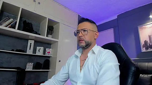 MrFrank tattoo online show from 09-19-25, 12:31