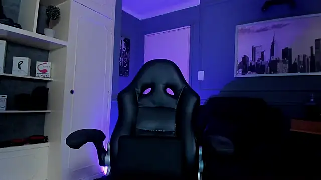 MrFrank tattoo online show from 10-08-25, 02:24