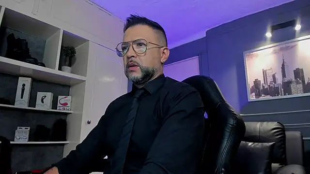 MrFrank tattoo online show from 09-26-25, 11:28