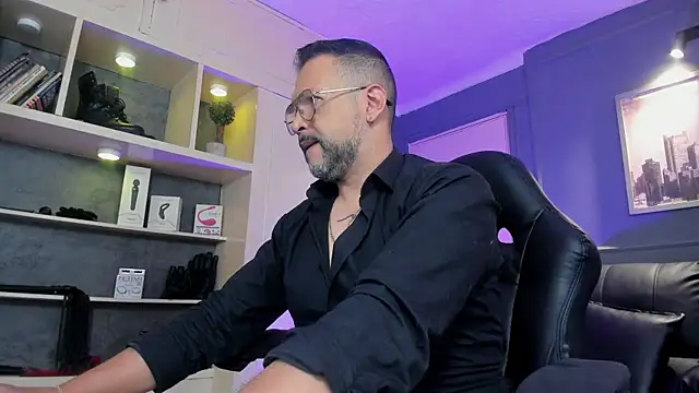 MrFrank tattoo online show from 12-16-25, 01:04