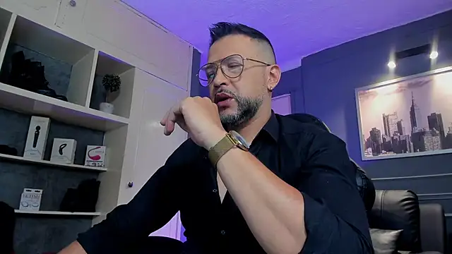 MrFrank tattoo online show from 11-05-25, 12:41