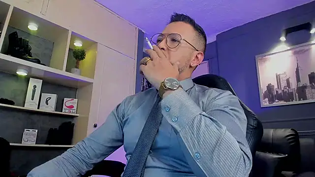 MrFrank tattoo online show from 12-15-25, 01:50