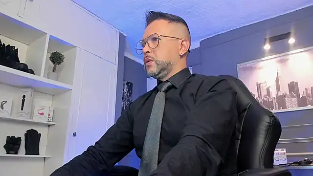 MrFrank tattoo online show from 03-13-25, 01:50