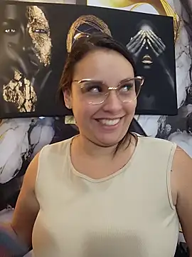 Snapshot of LizzRouse chatting on 04-30-26, 09:19 LizzRouse online show from 04-30-26, 09:19