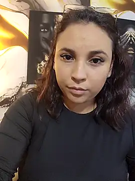 Snapshot of LizzRouse chatting on 04-22-26, 08:15 LizzRouse online show from 04-22-26, 08:15