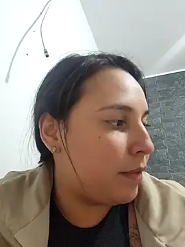 Snapshot of LizzRouse chatting on 07-15-26, 10:06 LizzRouse online show from 07-15-26, 10:06