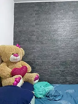 LizzRouse online show from 11-11-25, 02:39