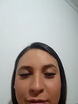 Snapshot of LizzRouse chatting on 10-02-25, 08:34 LizzRouse online show from 10-02-25, 08:34