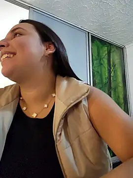 LizzRouse online show from 03-17-26, 01:47