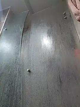 LizzRouse online show from 01-08-26, 08:48