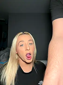 Strongqueen online show from 10-31-25, 07:21