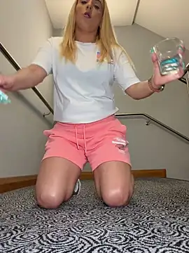 Strongqueen online show from 03-20-26, 07:26