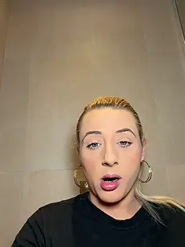 Strongqueen online show from 02-08-26, 07:33