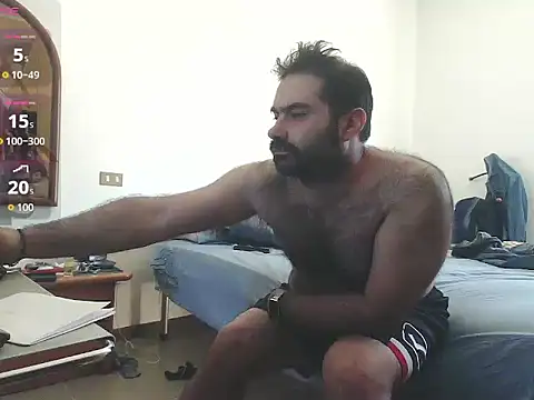 Snapshot of Attila985 chatting on 06-26-26, 03:40 Attila985 online show from 06-26-26, 03:40