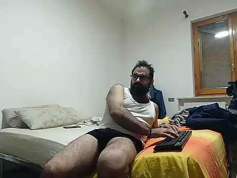 Attila985 online show from 11-03-25, 10:57