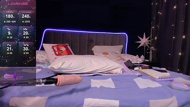 Snapshot of PollyMichaelson chatting on 02-11-26, 11:48 PollyMichaelson online show from 02-11-26, 11:48