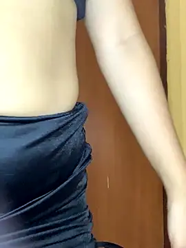 Snapshot of pinkangell chatting on 11-15-25, 10:47 pinkangell online show from 11-15-25, 10:47