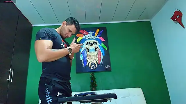 GendersonFit online show from 11-24-25, 09:04