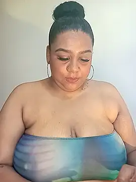 BiancaFollerach online show from 10-17-25, 12:07