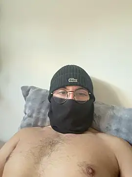 Snapshot of Lolo5760 chatting on 11-17-25, 09:02 Lolo5760 online show from 11-17-25, 09:02