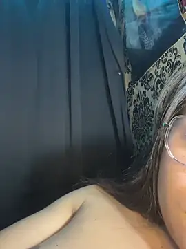 Snapshot of BlackAlison chatting on 05-01-26, 04:56 BlackAlison online show from 05-01-26, 04:56