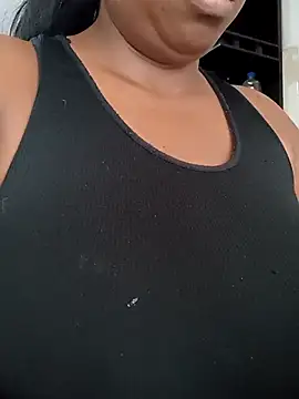 laqquishax online show from 10-21-25, 04:06