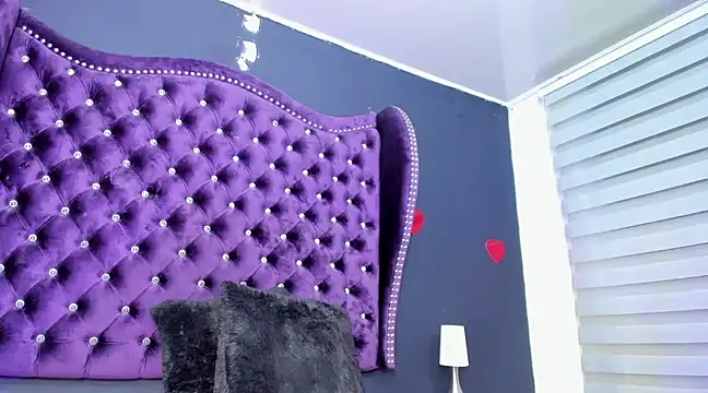 Snapshot of perla7777 chatting on 03-04-25, 04:38 perla7777 online show from 03-04-25, 04:38