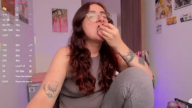 linda giggle online show from 03-11-26, 04:01