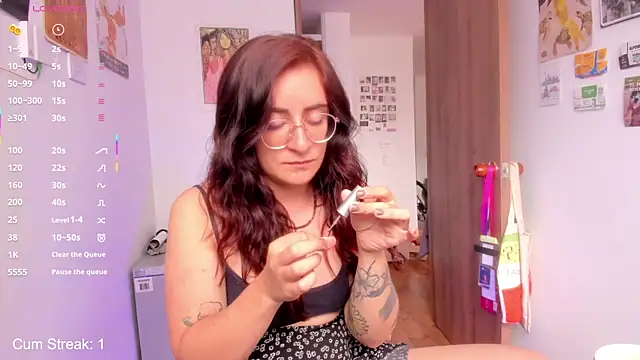 linda giggle online show from 05-05-26, 02:42