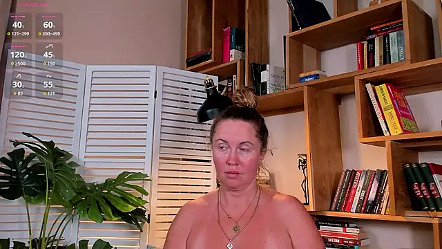 Amber Foks online show from 02-23-26, 10:05