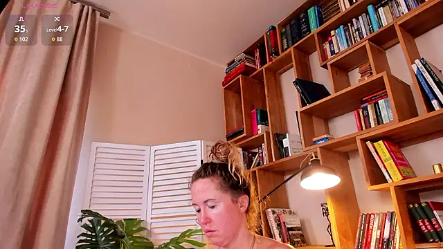 Amber Foks online show from 02-28-26, 07:19