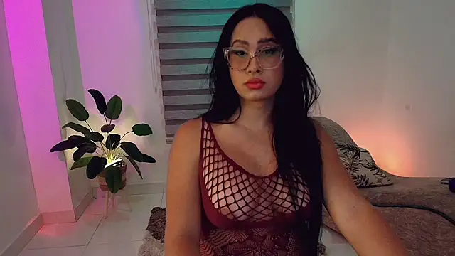 Snapshot of Rashell-Zepol chatting on 04-26-26, 04:21 Rashell-Zepol online show from 04-26-26, 04:21