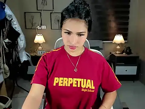 Snapshot of EternityBanks chatting on 11-22-25, 07:02 EternityBanks online show from 11-22-25, 07:02