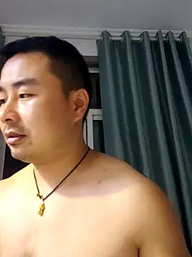 Snapshot of guozuo chatting on 06-15-26, 02:17 guozuo online show from 06-15-26, 02:17