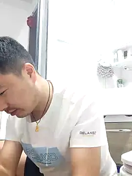Snapshot of guozuo chatting on 03-05-25, 12:33 guozuo online show from 03-05-25, 12:33