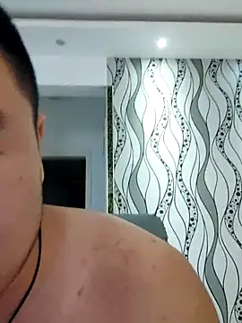 Snapshot of guozuo chatting on 06-30-26, 02:39 guozuo online show from 06-30-26, 02:39