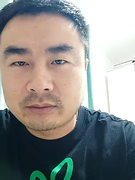 Snapshot of guozuo chatting on 10-14-25, 12:17 guozuo online show from 10-14-25, 12:17