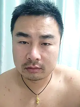 Snapshot of guozuo chatting on 05-05-26, 02:20 guozuo online show from 05-05-26, 02:20