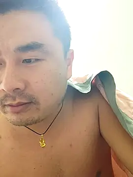 Snapshot of guozuo chatting on 10-13-25, 04:08 guozuo online show from 10-13-25, 04:08