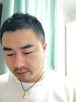 guozuo online show from 12-15-25, 04:13