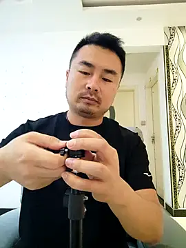 Snapshot of guozuo chatting on 07-19-26, 01:52 guozuo online show from 07-19-26, 01:52