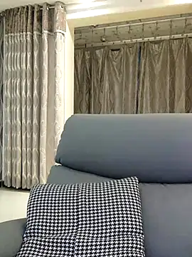 Snapshot of guozuo chatting on 06-23-26, 01:42 guozuo online show from 06-23-26, 01:42