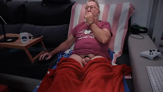 Nudelschwanz online show from 10-11-25, 06:14